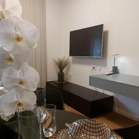 Apartment Ju3 *